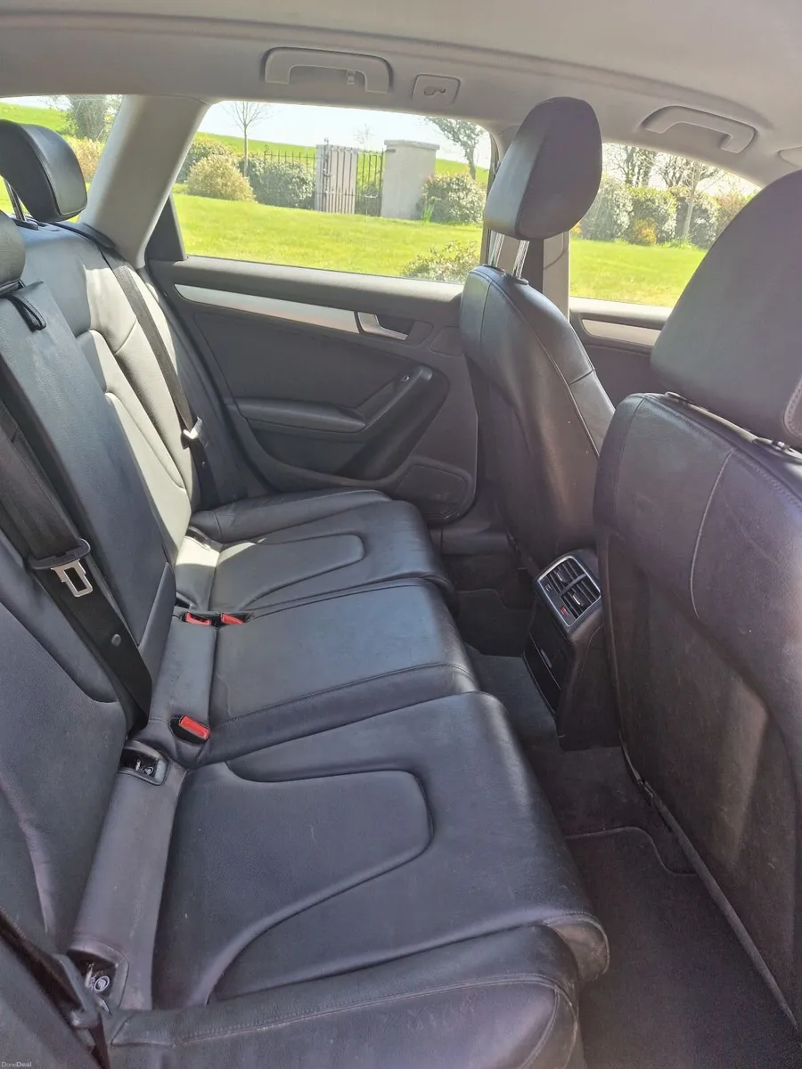 Audi A4 2015 - Image 3