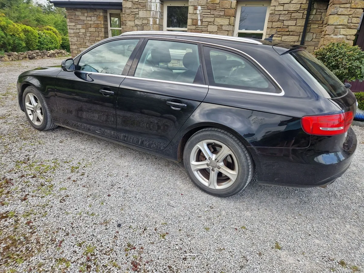 Audi A4 2015 - Image 4