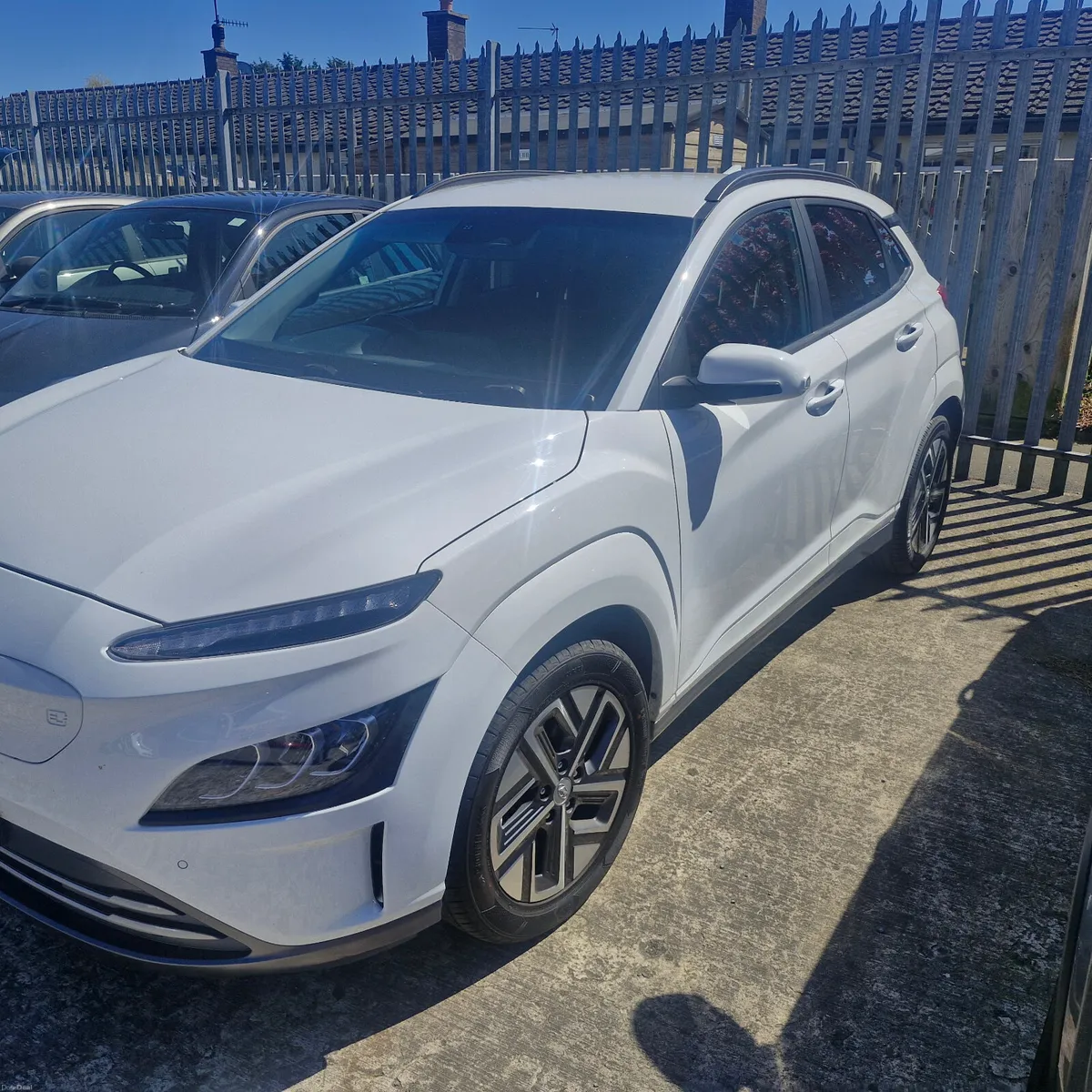 Hyundai KONA 2022 Electric 64kw long range battery - Image 1
