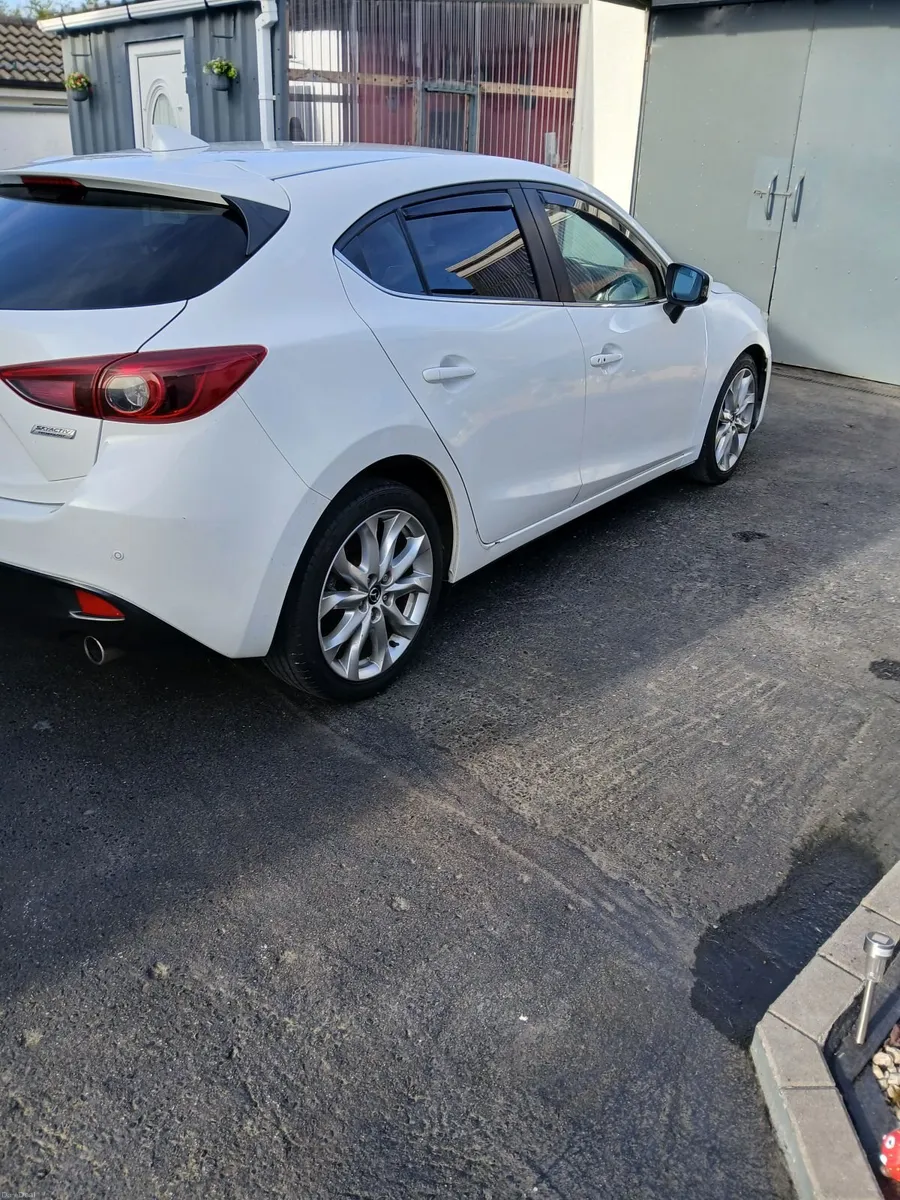 Mazda Mazda3 2016 - Image 1