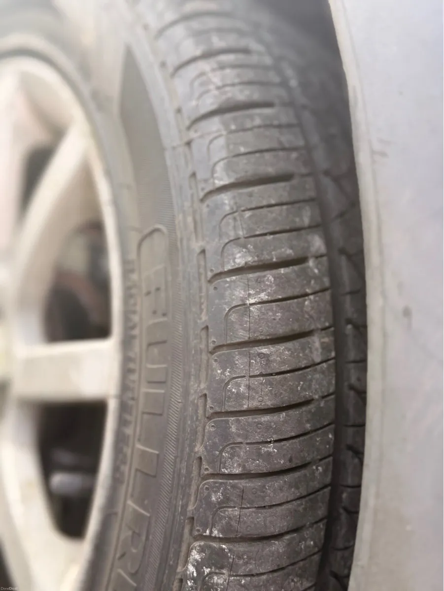 Toyota Yaris - Image 4