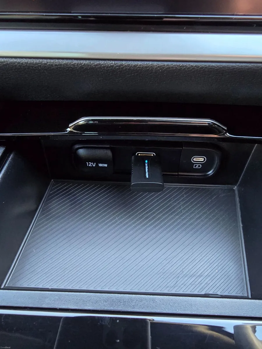 Kia Sportage Hybrid Anniversary Edition - Image 4