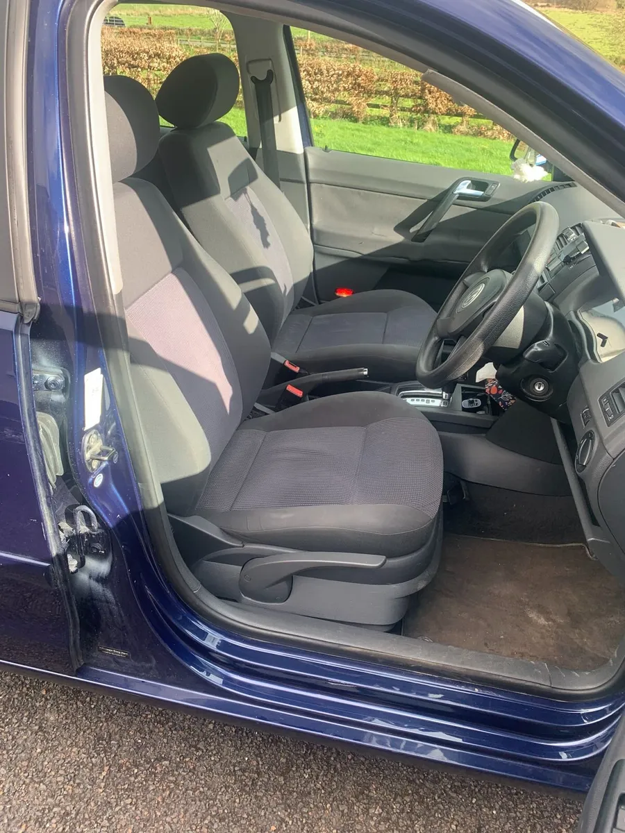 Volkswagen Polo 2005 Automatic - Image 4