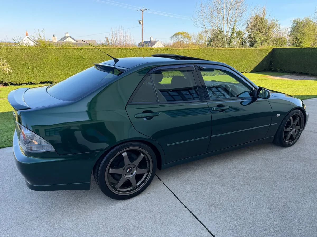 2004 LEXUS IS200 SPORT | EXTRAS | LSD | SUNROOF - Image 2