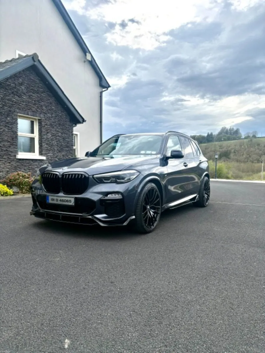BMW X5 2019..low km - Image 1