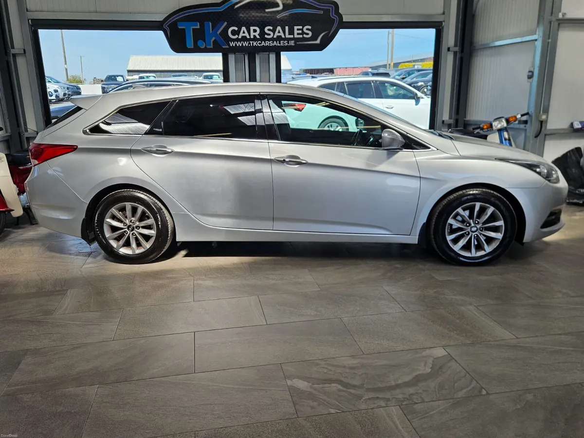 16 HYUNDAI i40 1.7 DIESEL ESTATE - Image 2