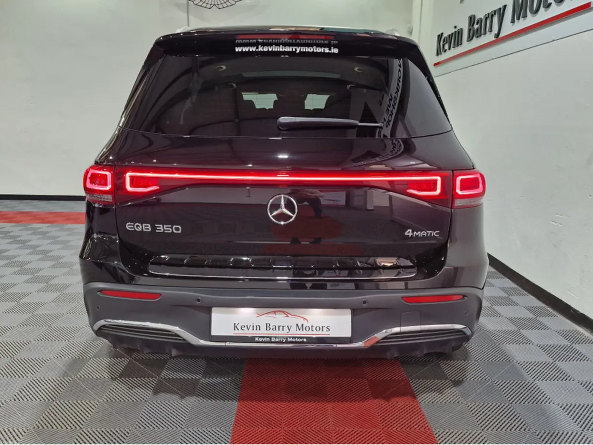 Mercedes-Benz EQB 350 AMG LINE PREMIUM (PAN ROOF) - Image 4