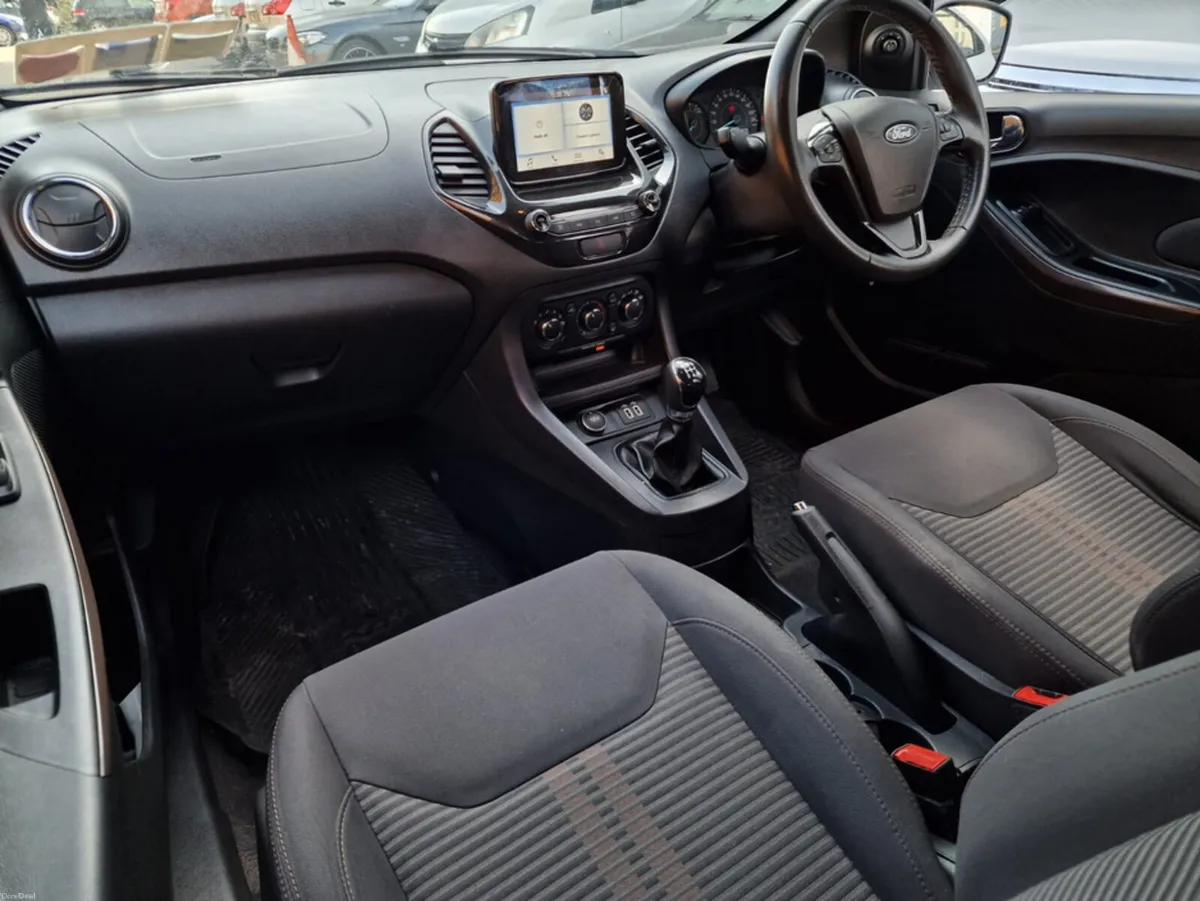Ford KA+ 1 OWNER ONLY,  ACTIVE 1.2 85PS 5DR M5 4DR - Image 2