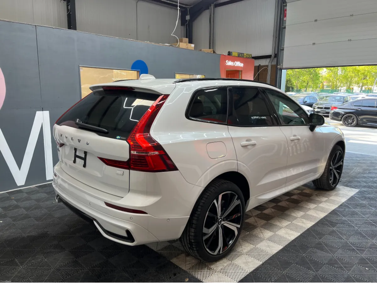 Volvo XC60 2023 VOLVO XC60 RECHARGE ULTIMATE T6 2. - Image 2