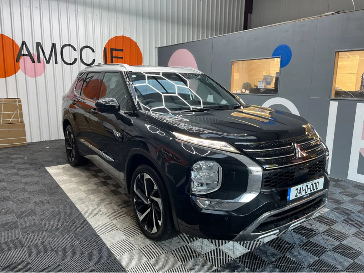 Mitsubishi Outlander €44950! 2024 MITSUBISHI OUTLA - Image 1