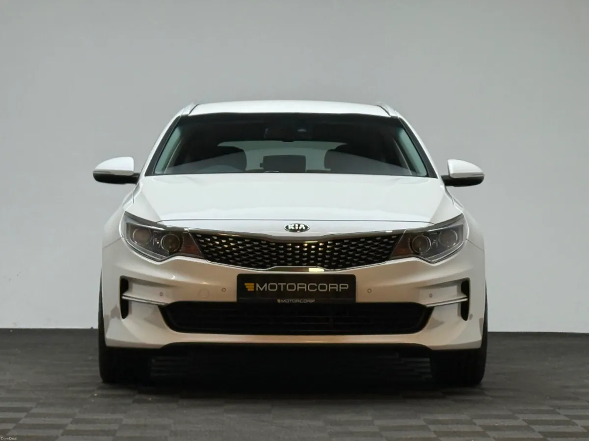 Kia Optima SPORTWAGON EX - Image 2