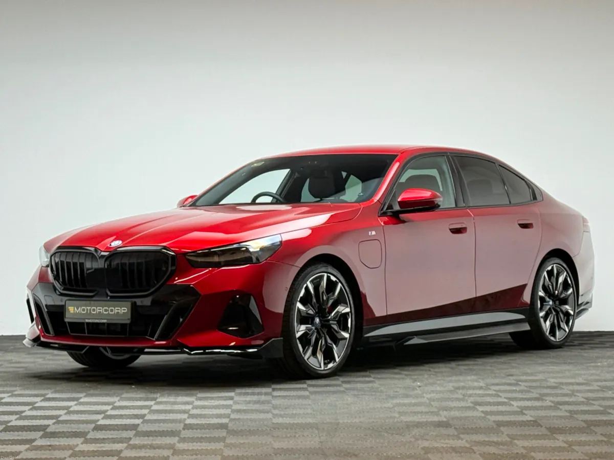 BMW 5-Series 550E M SPORT PRO XDRIVE - Image 3