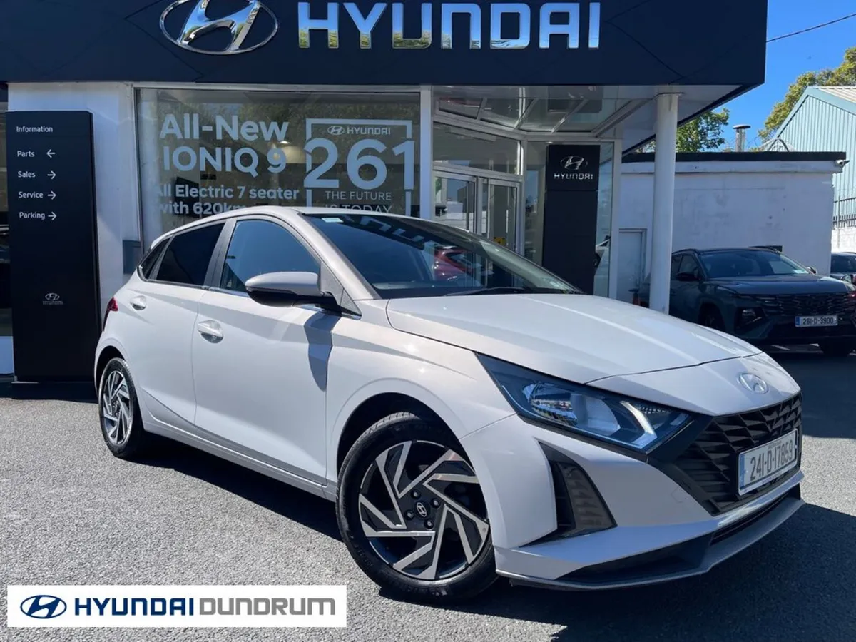Hyundai i20 Deluxe Plus 5DR - Image 1