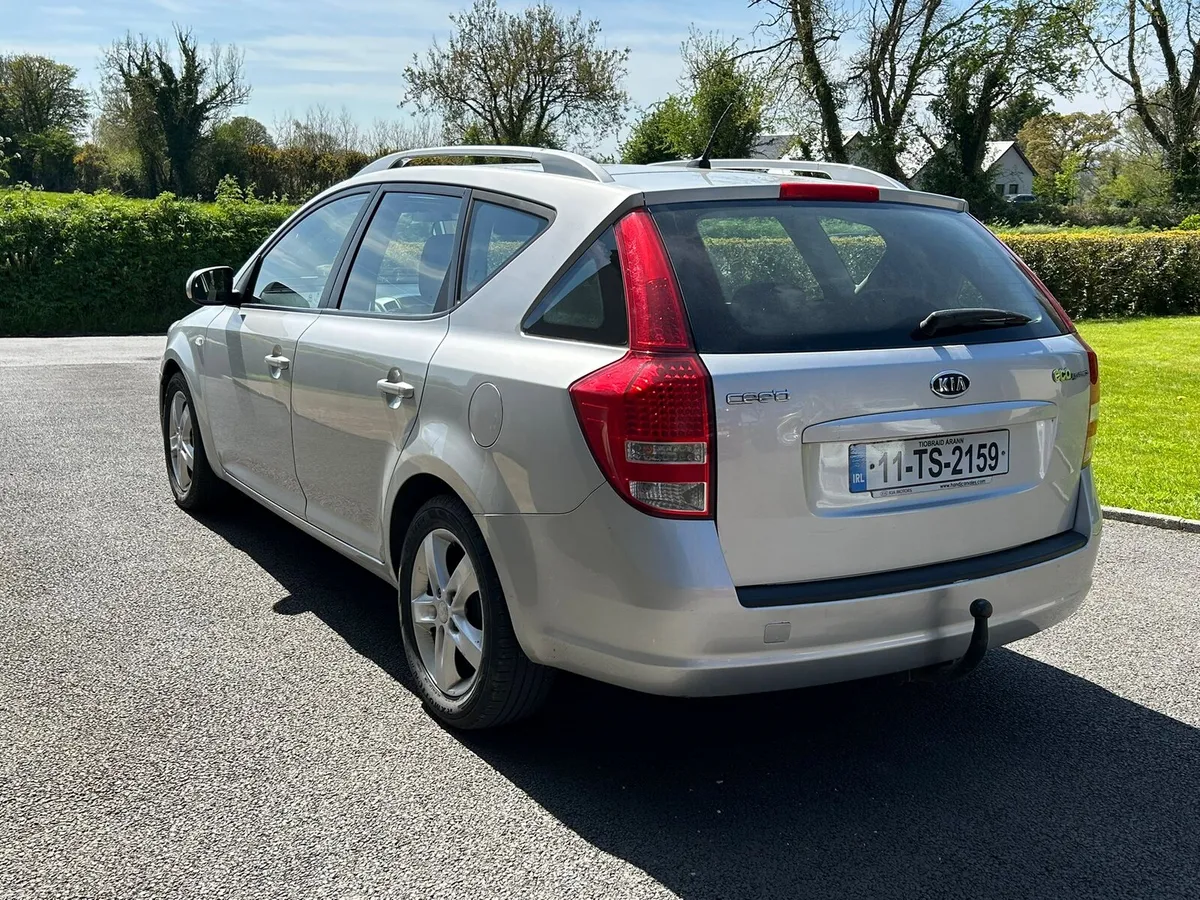 KIA CEED NCT4/27 - Image 4