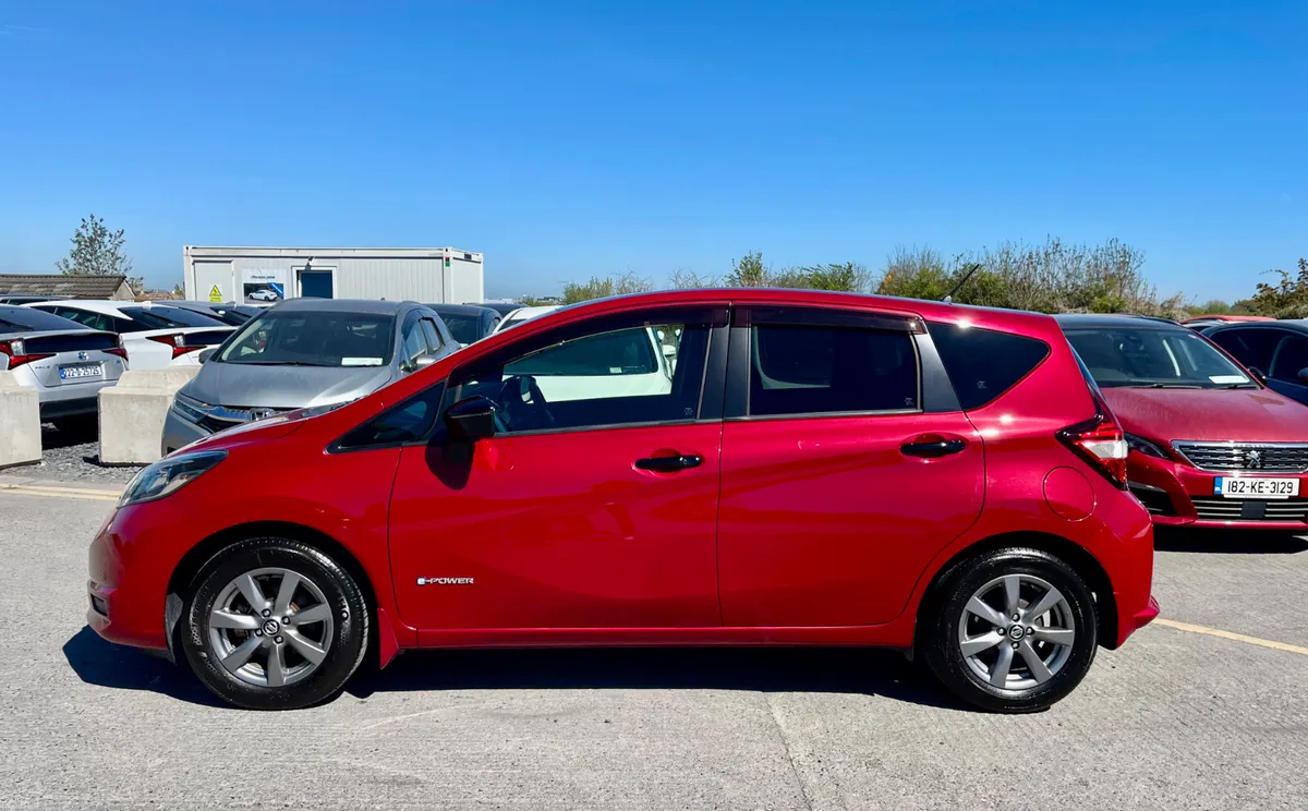 NISSAN NOTE 2019 (RED/BLACK, 1.2 AUTO E-POWER) - Image 5