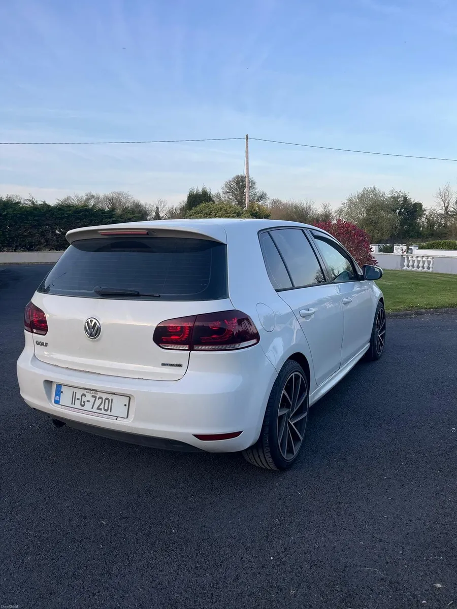 2011 White Volkswagon golf - Image 4