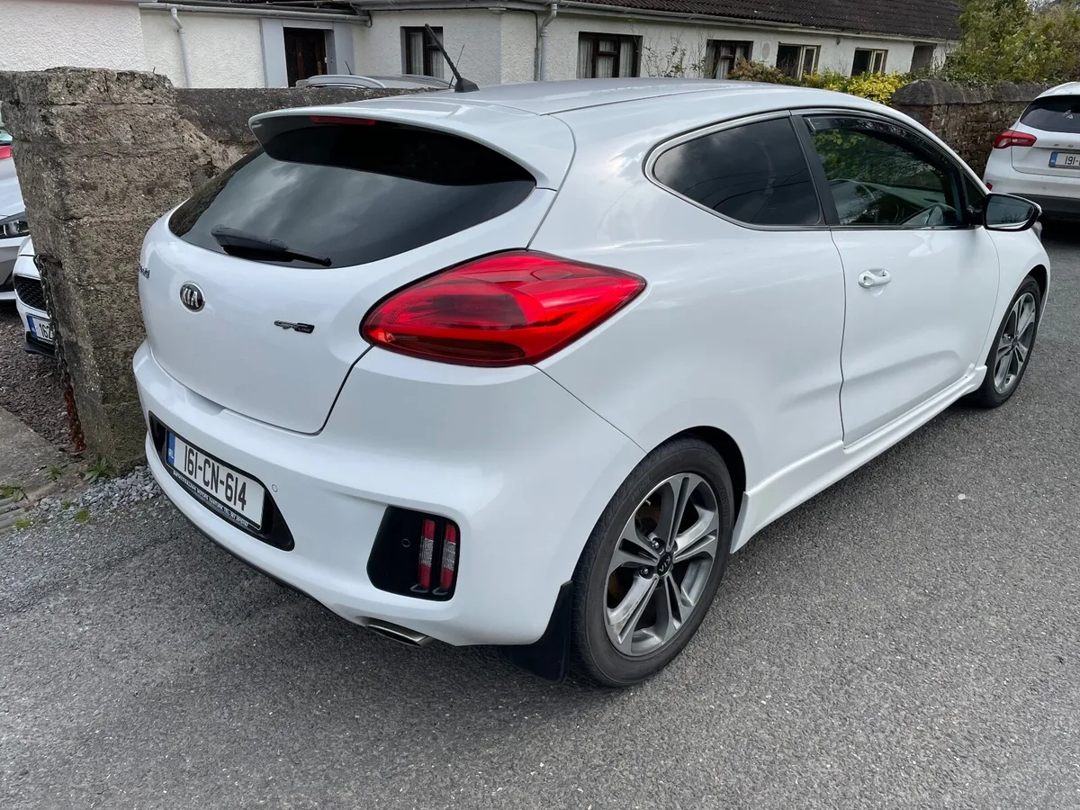 Kia Pro-Ceed GT Line 2016 - Image 4