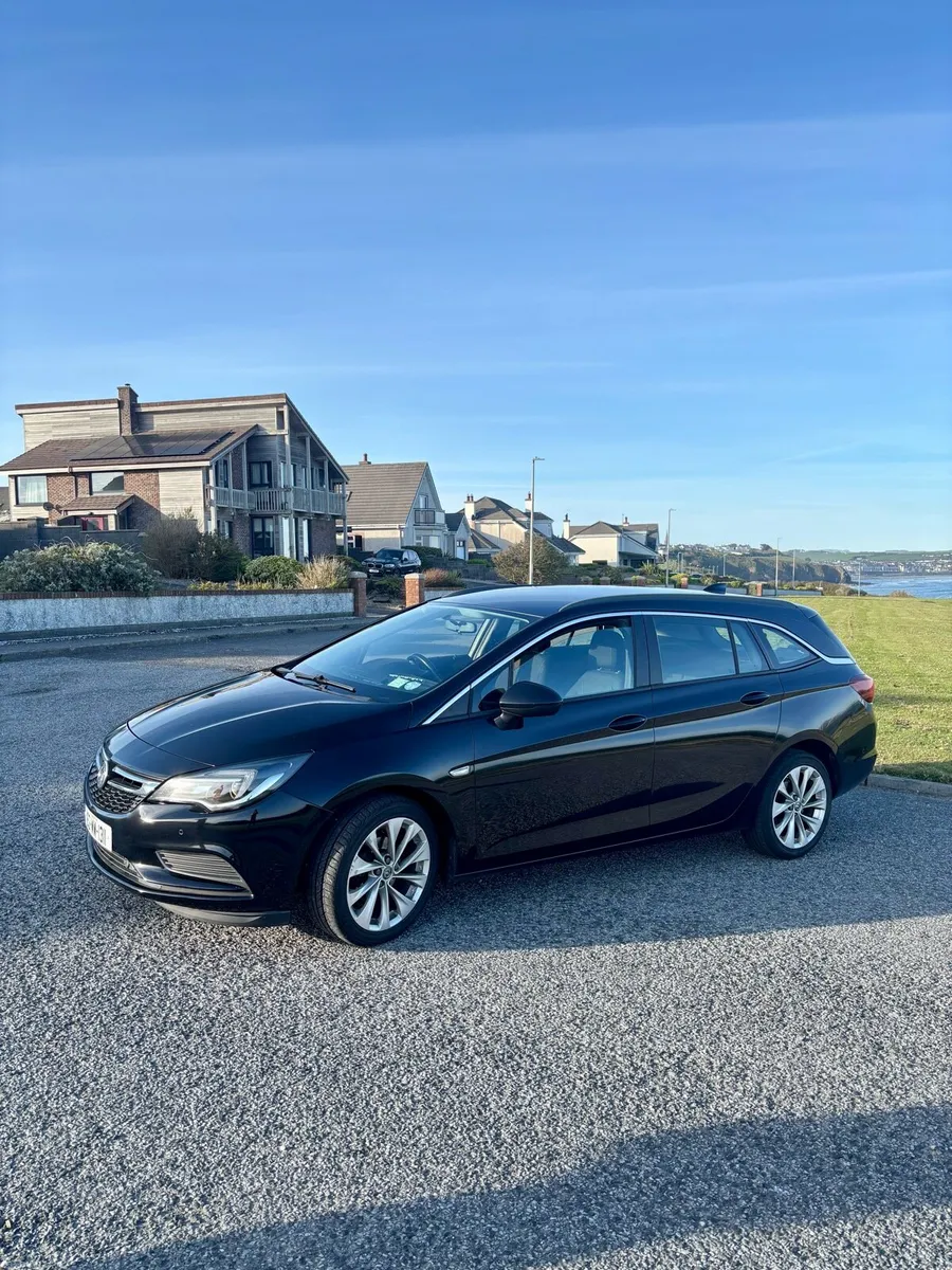 2016 Vauxhall Astra Estate Tech Line - Image 3