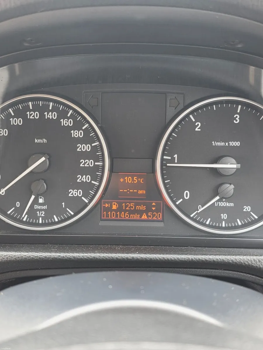 BMW 3-Series 2008 - Image 2