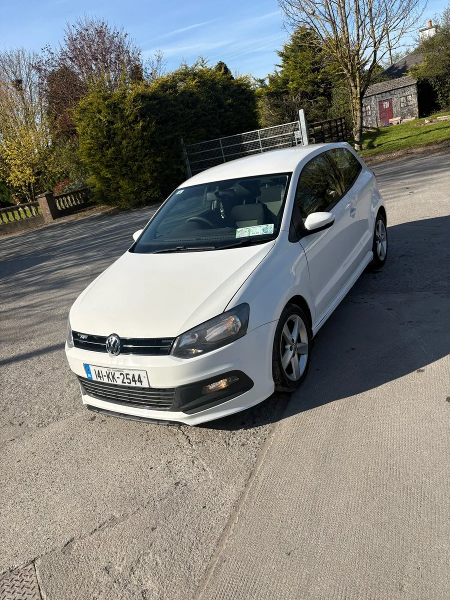 Volkswagen polo r-line 2014 - Image 1