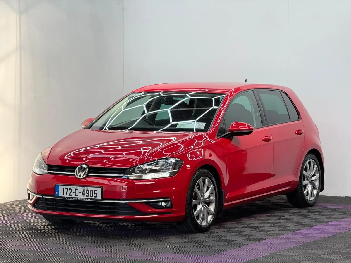2017 Volkswagen Golf Highline 1.4TSI, Automatic - Image 3