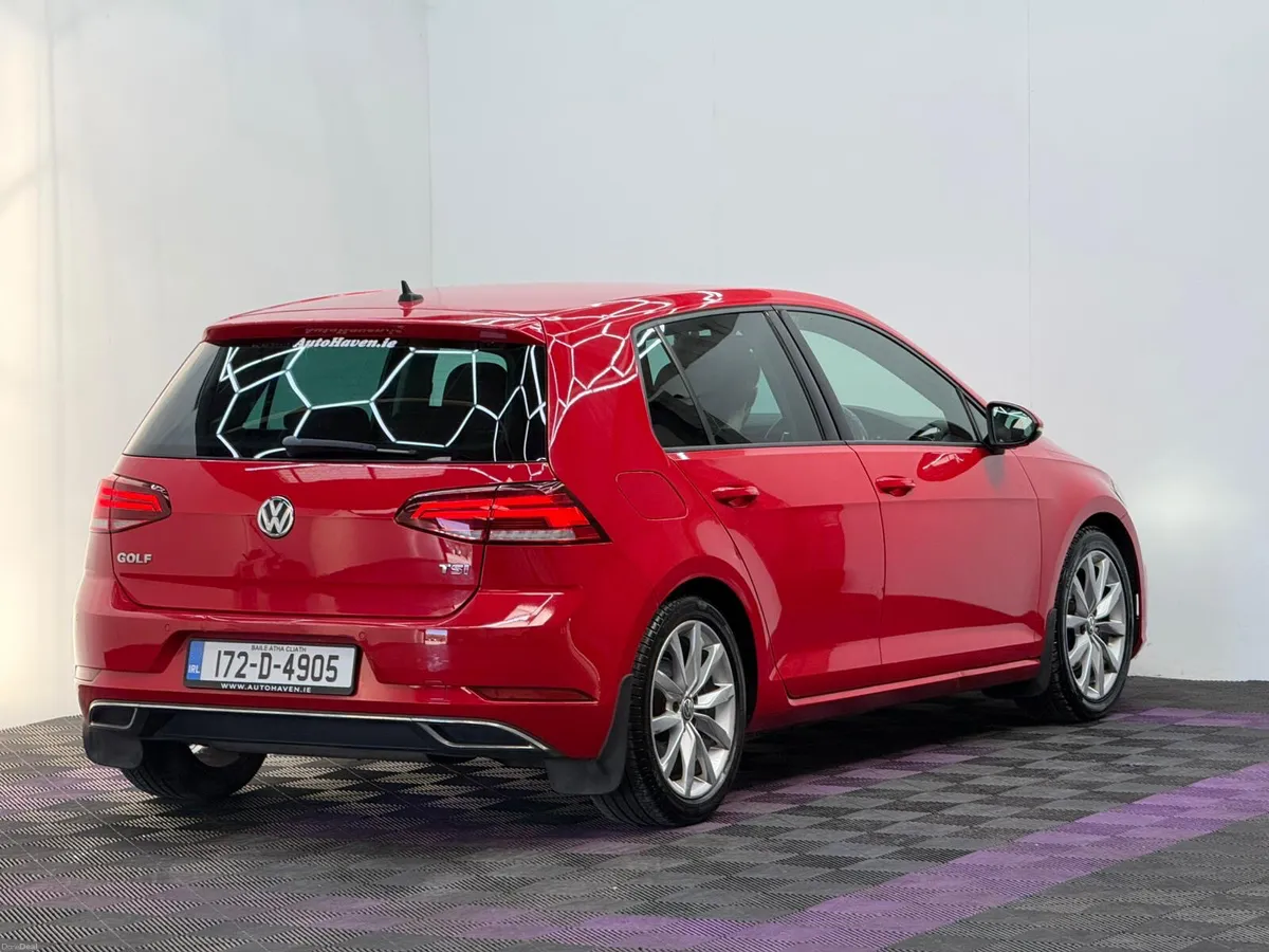 2017 Volkswagen Golf Highline 1.4TSI, Automatic - Image 4
