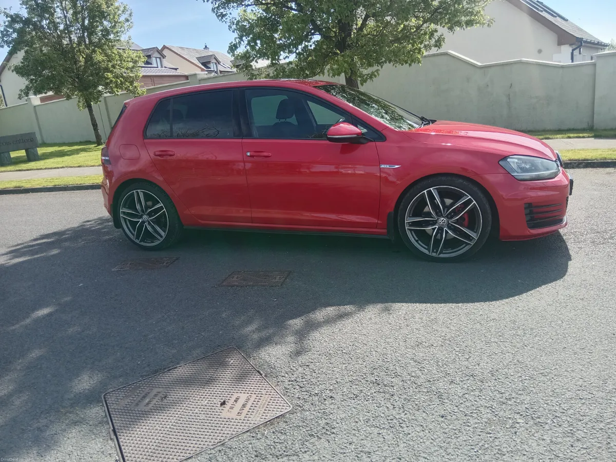 Volkswagen Golf 2015 - Image 3