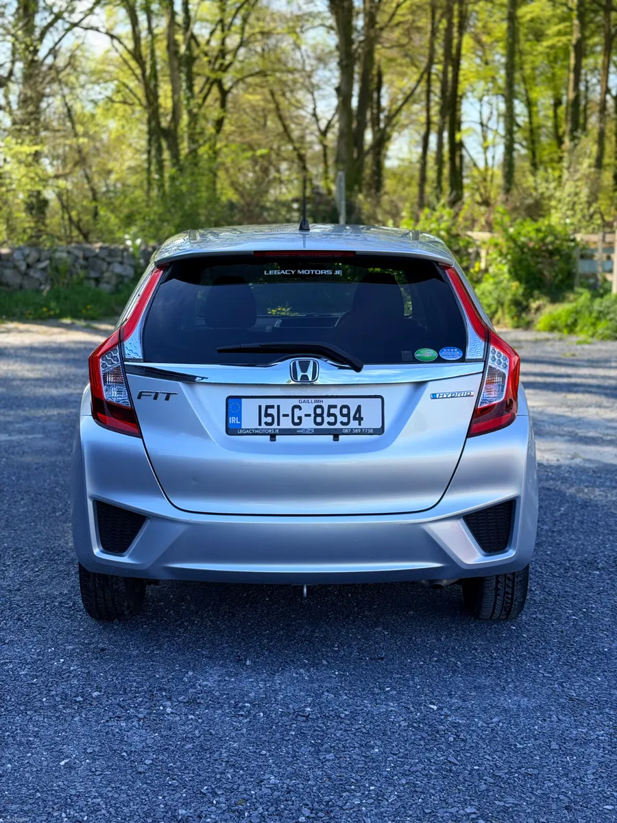 HONDA FIT HYBRID 2015 - Image 4