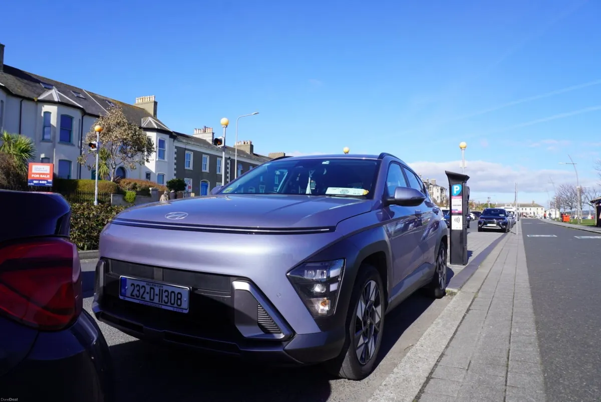 Hyundai KONA 2023 - Image 2