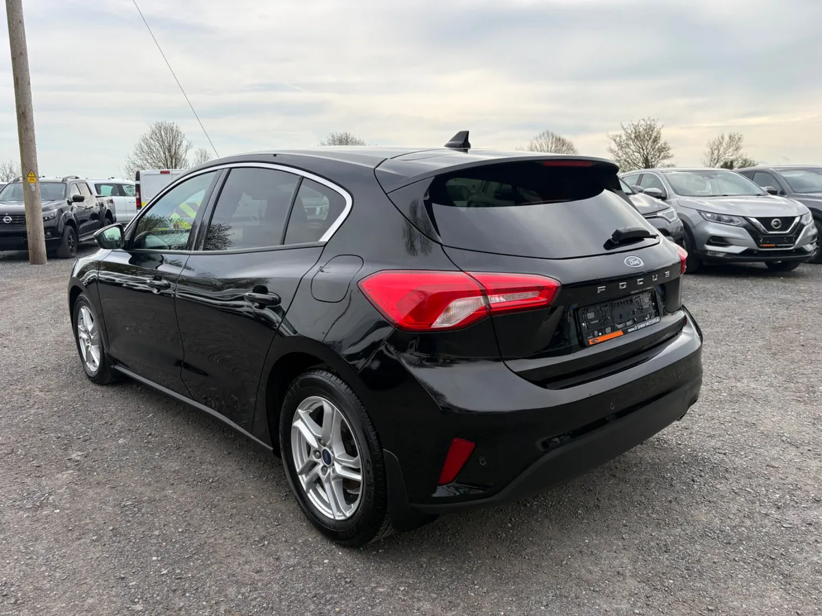 Ford Focus - Image 5