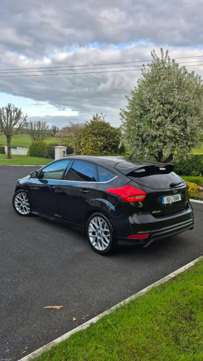 Ford Focus ST Line 1.5 TDCI - Image 3