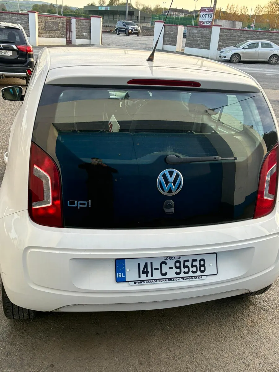 Volkswagen up! 2014 - Image 4