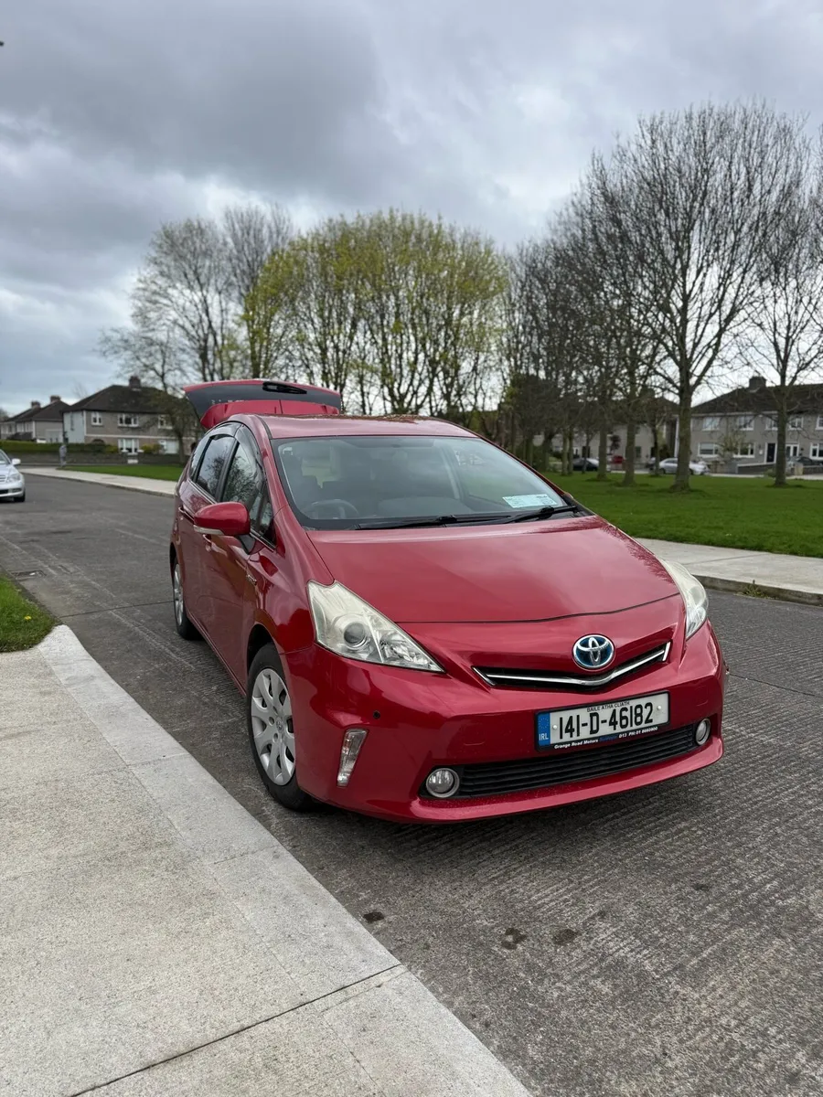 Toyota Prius  5 seats Automatic Hybrid Fresh NCT - Image 2