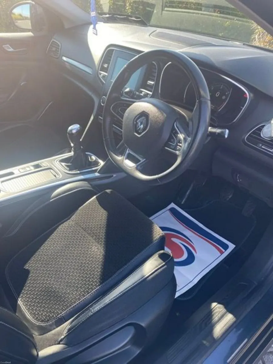 Renault Megane Tourer Dynamique Estate 2018 - Image 4