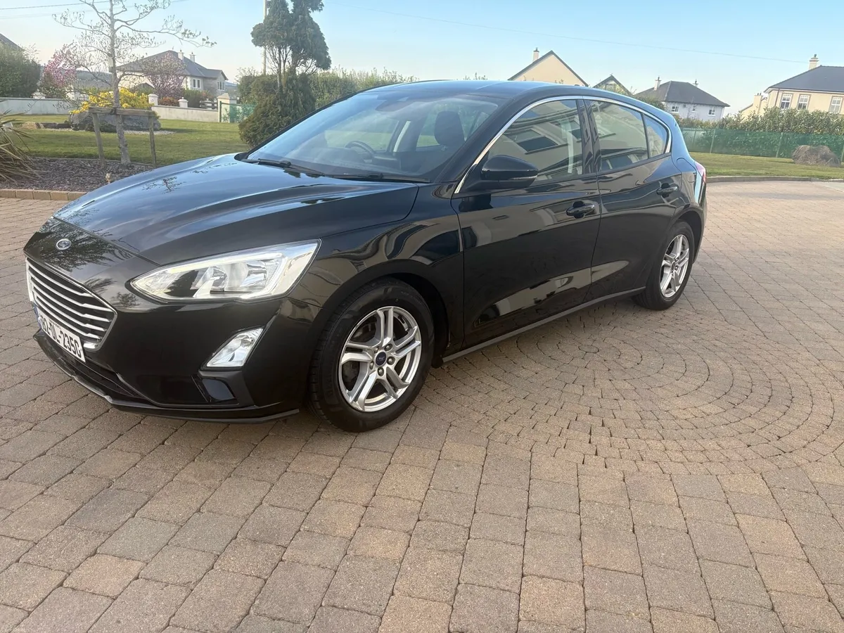 FORD FOCUS 1.5 tdci ZETEC (new model) - Image 3
