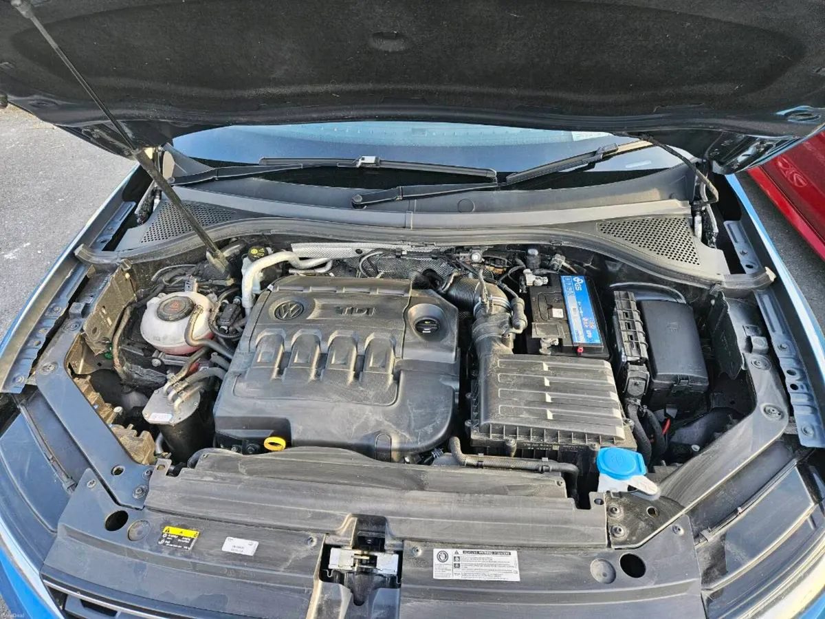 Volkswagen Tiguan SUV 2.0TDI Blue Automatic - Image 6