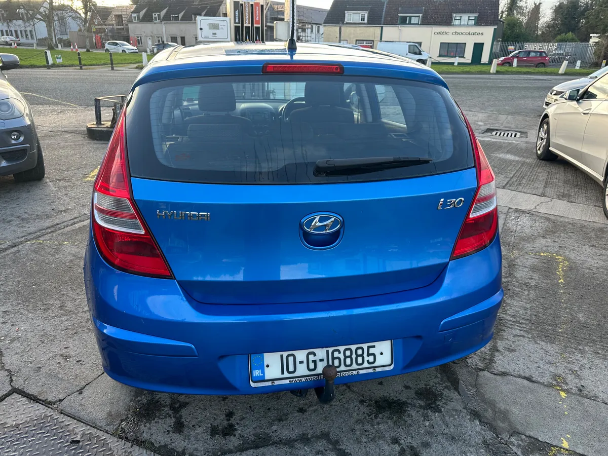 Hyundai i30 2010 1.6 CRDi 90hp Classic - Image 4