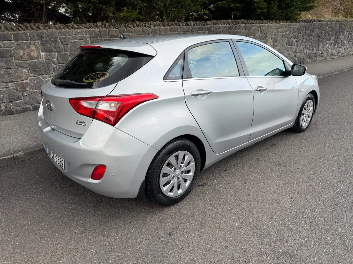 Hyundai i30 2015 - Image 4