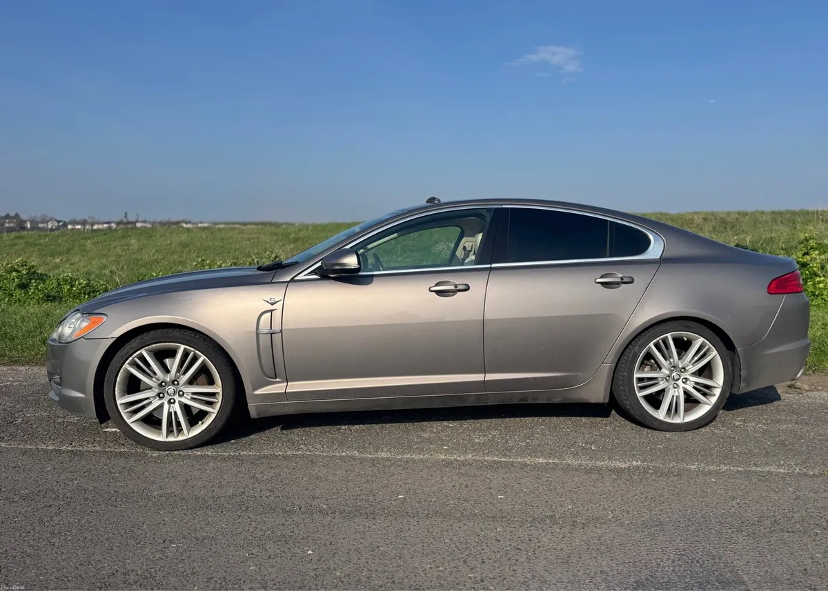 Jaguar XF ‘S’ Portfolio - Image 3