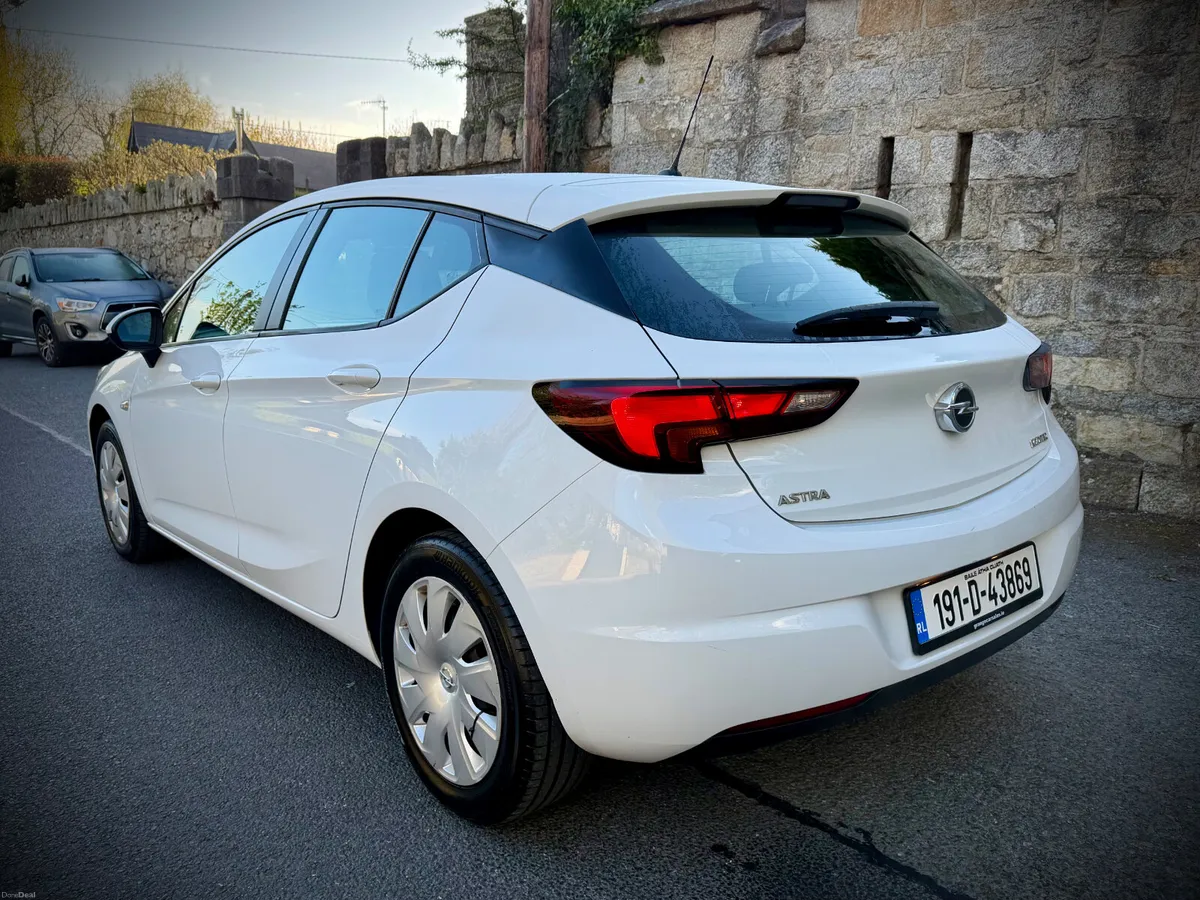 Opel Astra 2019 | 1.0 Petrol 5dr | Only 58,000 km. - Image 4