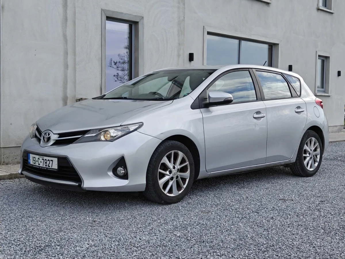2015 Toyota Auris 1.4 Diesel - Image 2