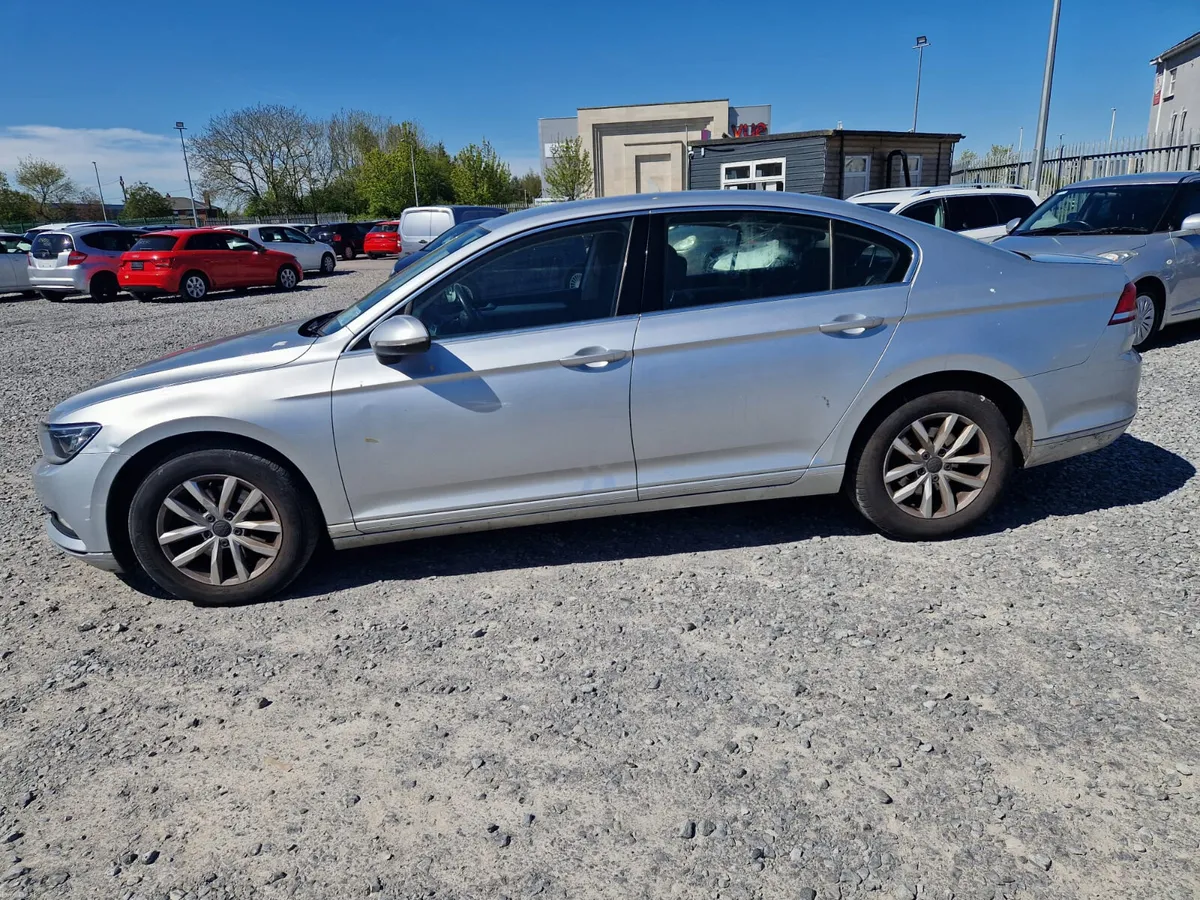 Volkswagen Passat 2015 - Image 4