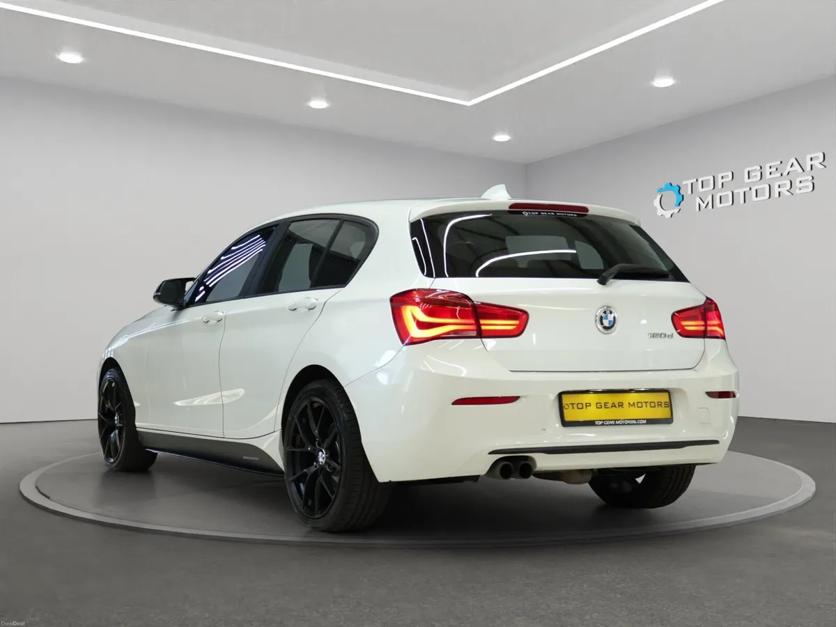 2018 BMW 120d Sport Manual - Image 3