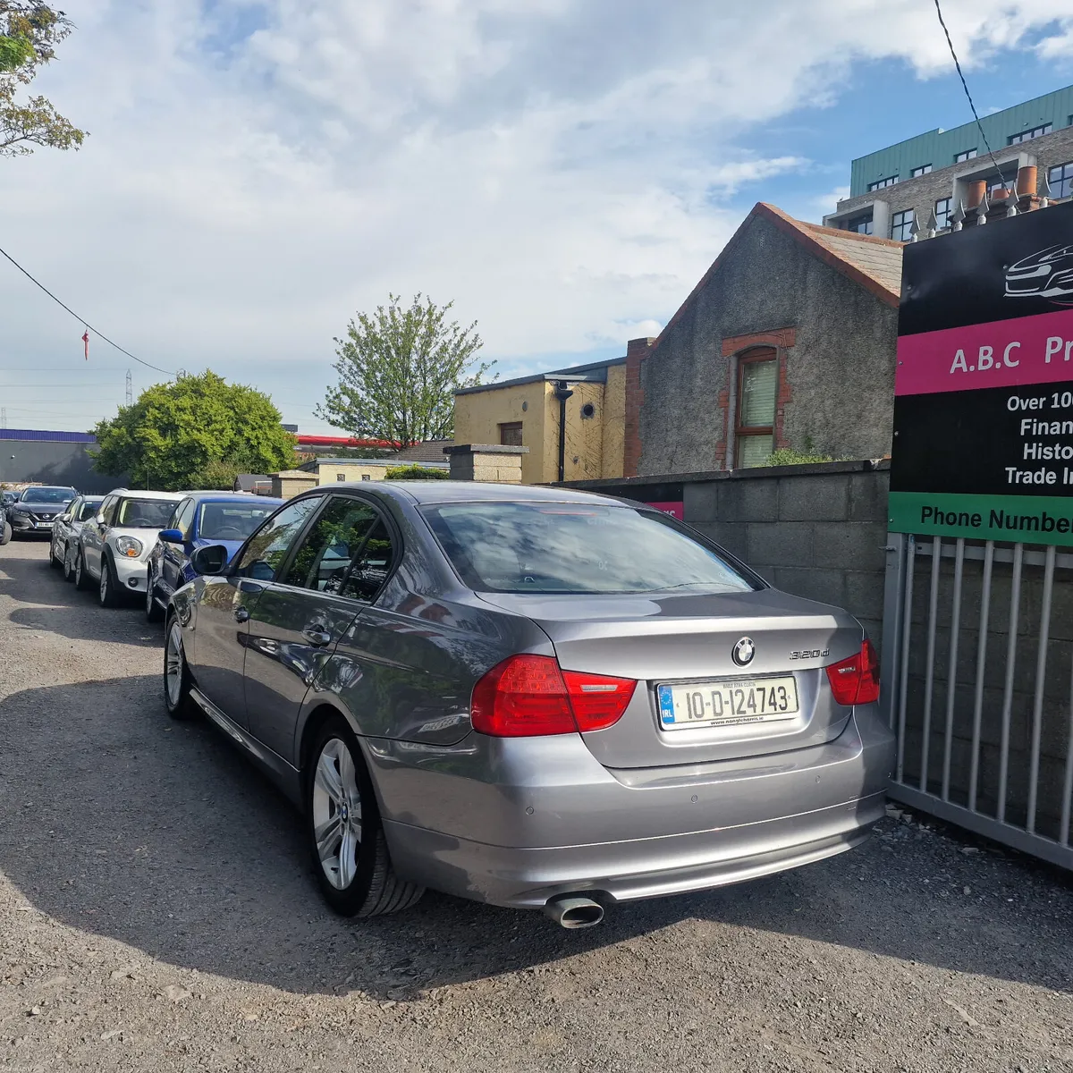 BMW 3-Series 2010 Nct 11/26 - Image 4