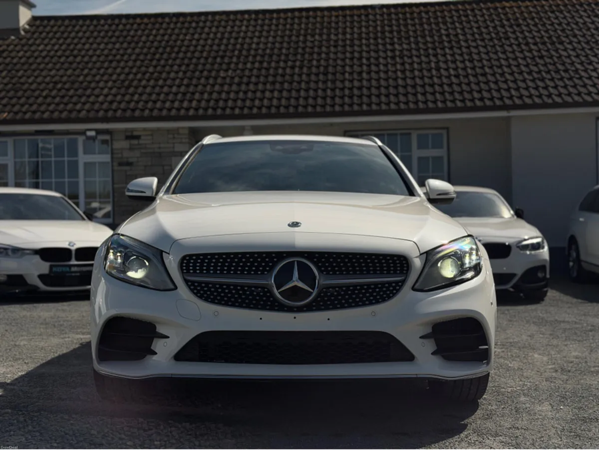 Mercedes-Benz C-Class C220D AMG PLUS LAUREUS EDITI - Image 3