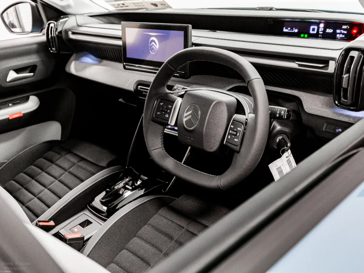 Citroen C3 Aircross Max Hybrid Auto 145HP - 7 Seat - Image 2