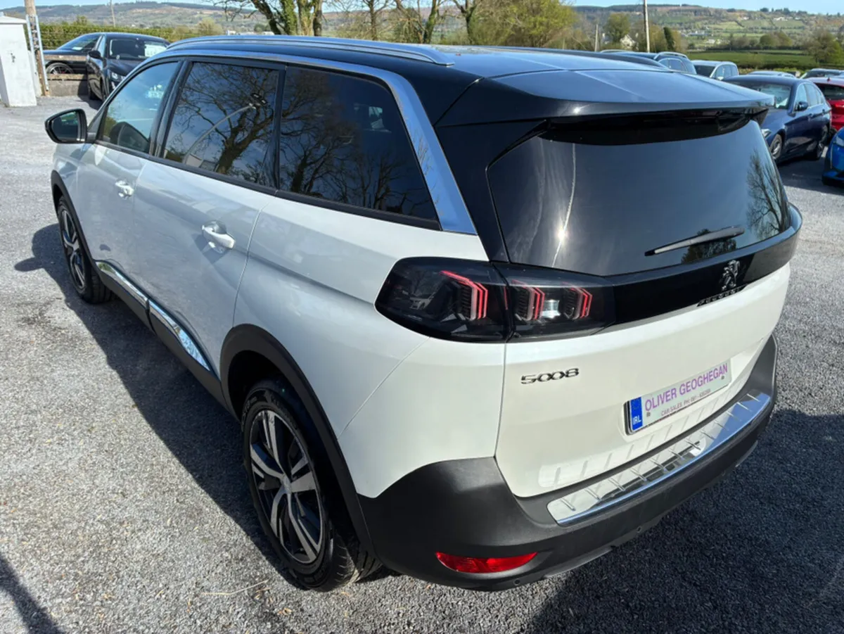 Peugeot 5008 FL ALLURE 1.5 BLUE HDI 130 BHP - Image 3