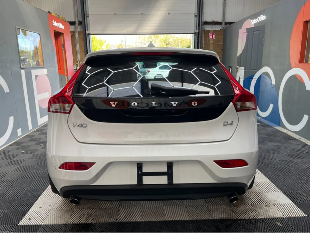 Volvo V40 €13950 2016 VOLVO V40 2.0 AUTOMATIC / CR - Image 3