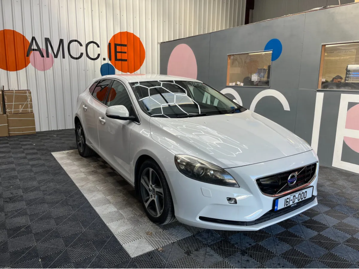 Volvo V40 €13950 2016 VOLVO V40 2.0 AUTOMATIC / CR - Image 1