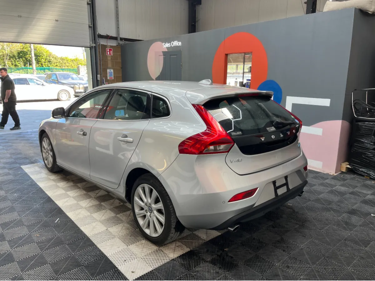 Volvo V40 €11950 2015 VOLVO V40 T4 1.6 AUTOMATIC / - Image 4